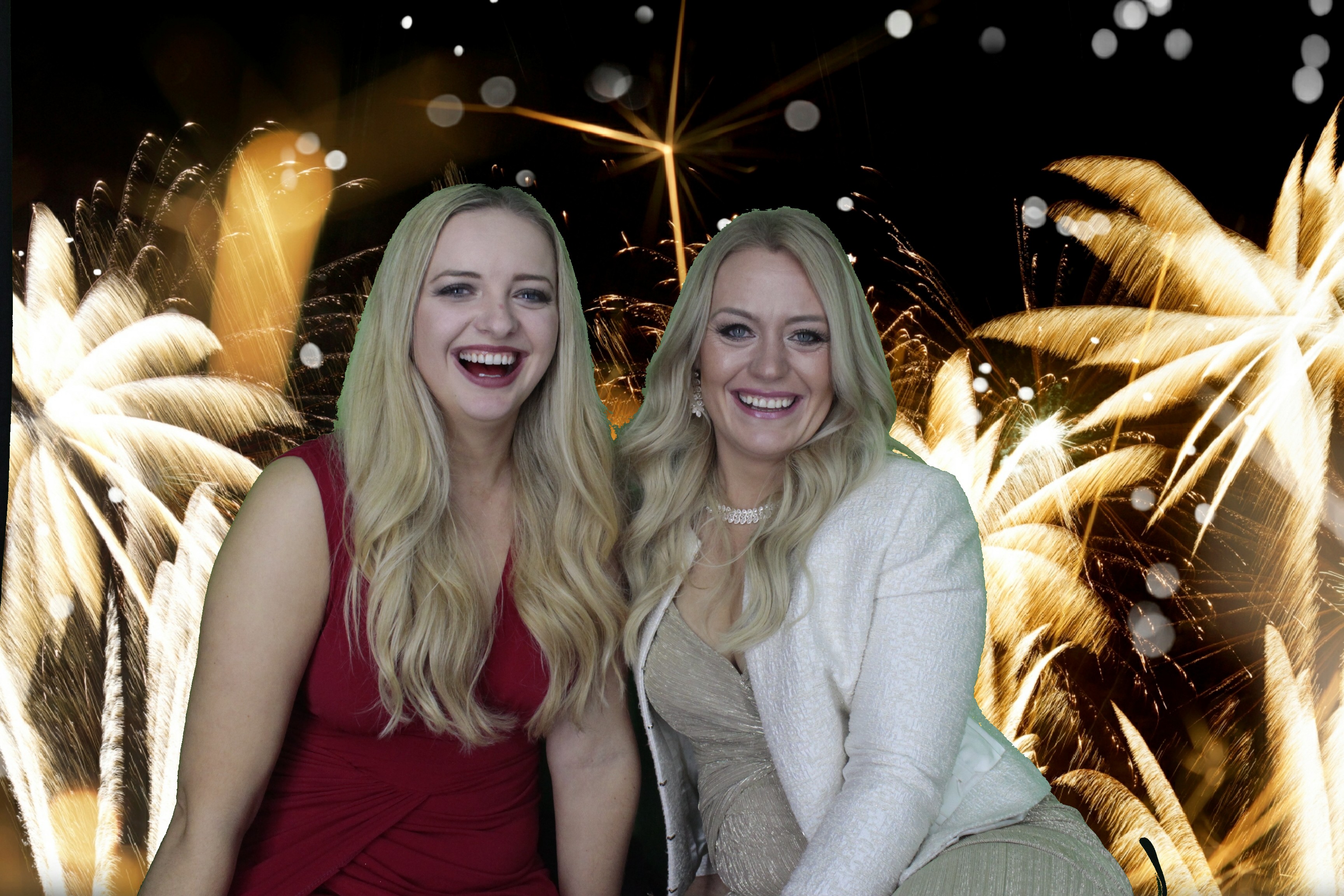 NYE Party | View more photos from the event at gallery.myphotoboothexperience.co.uk/u/MyPhotoBoothExperienceLtd/NYE-Party